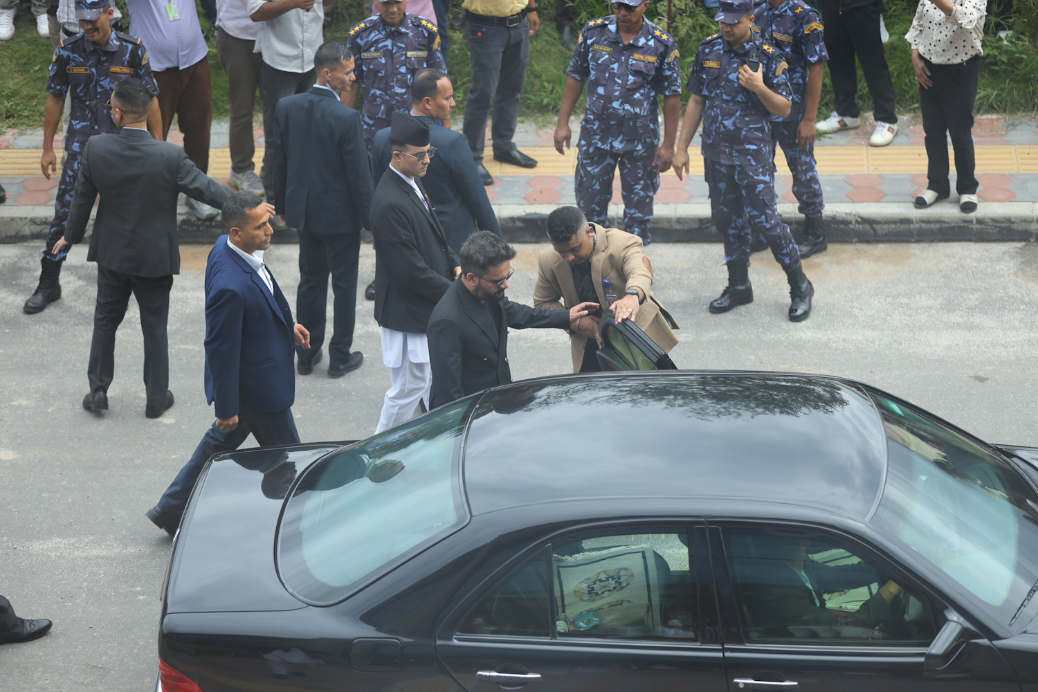 baoen-ravi-parliament-83-3-30 (14).JPG